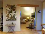 Küche mit Blick ins Wohnzimmer